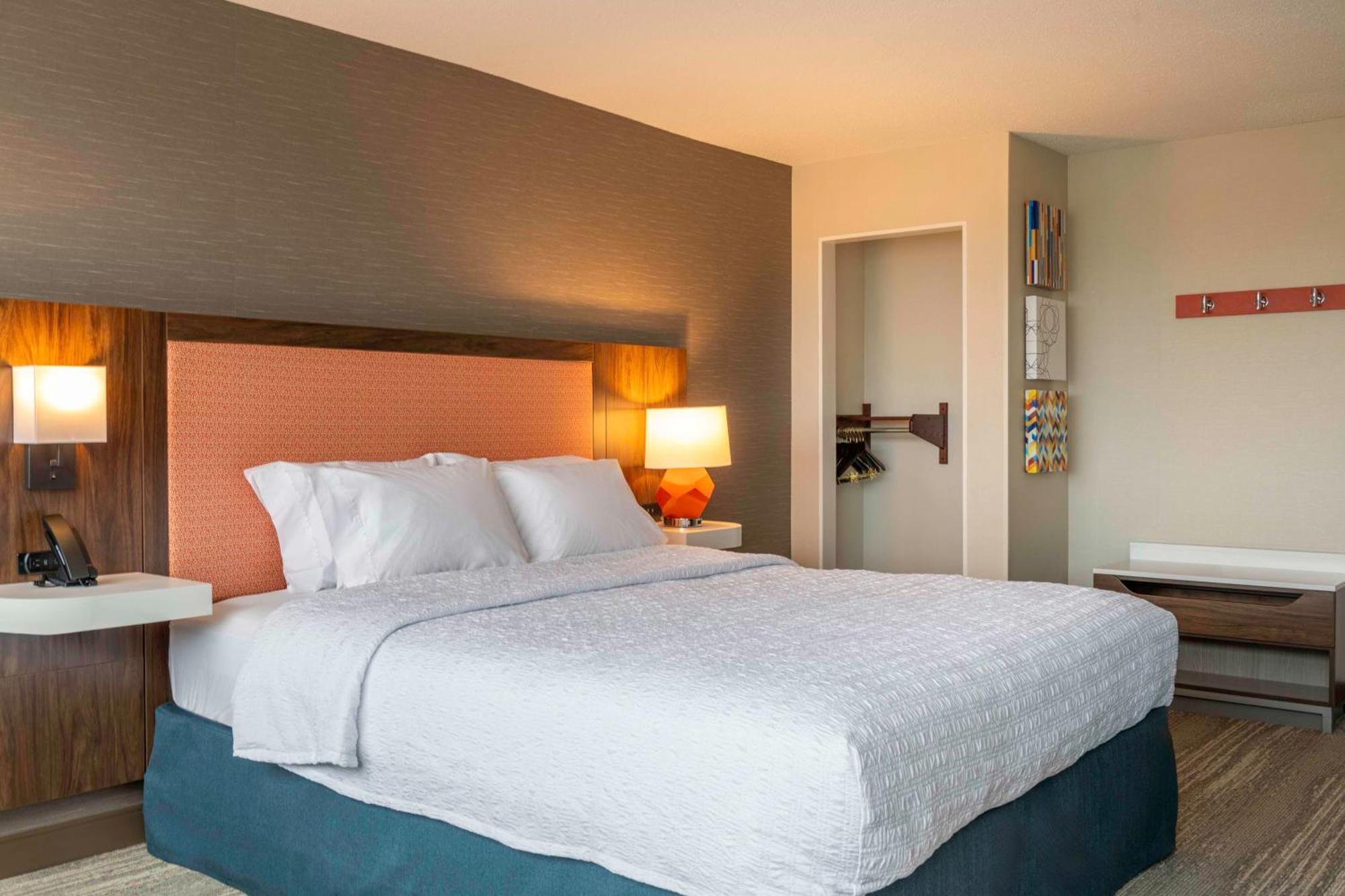 Hampton Inn Manchester Downtown Eksteriør billede