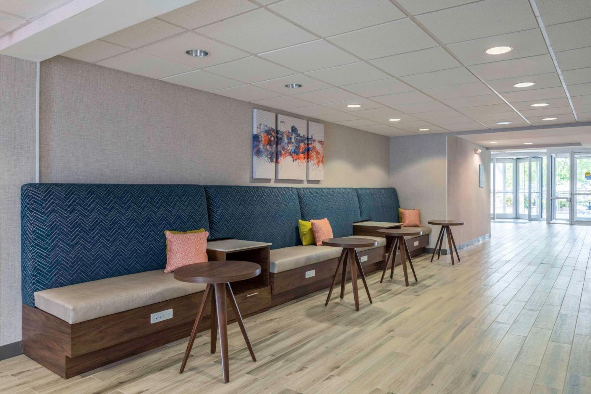 Hampton Inn Manchester Downtown Eksteriør billede