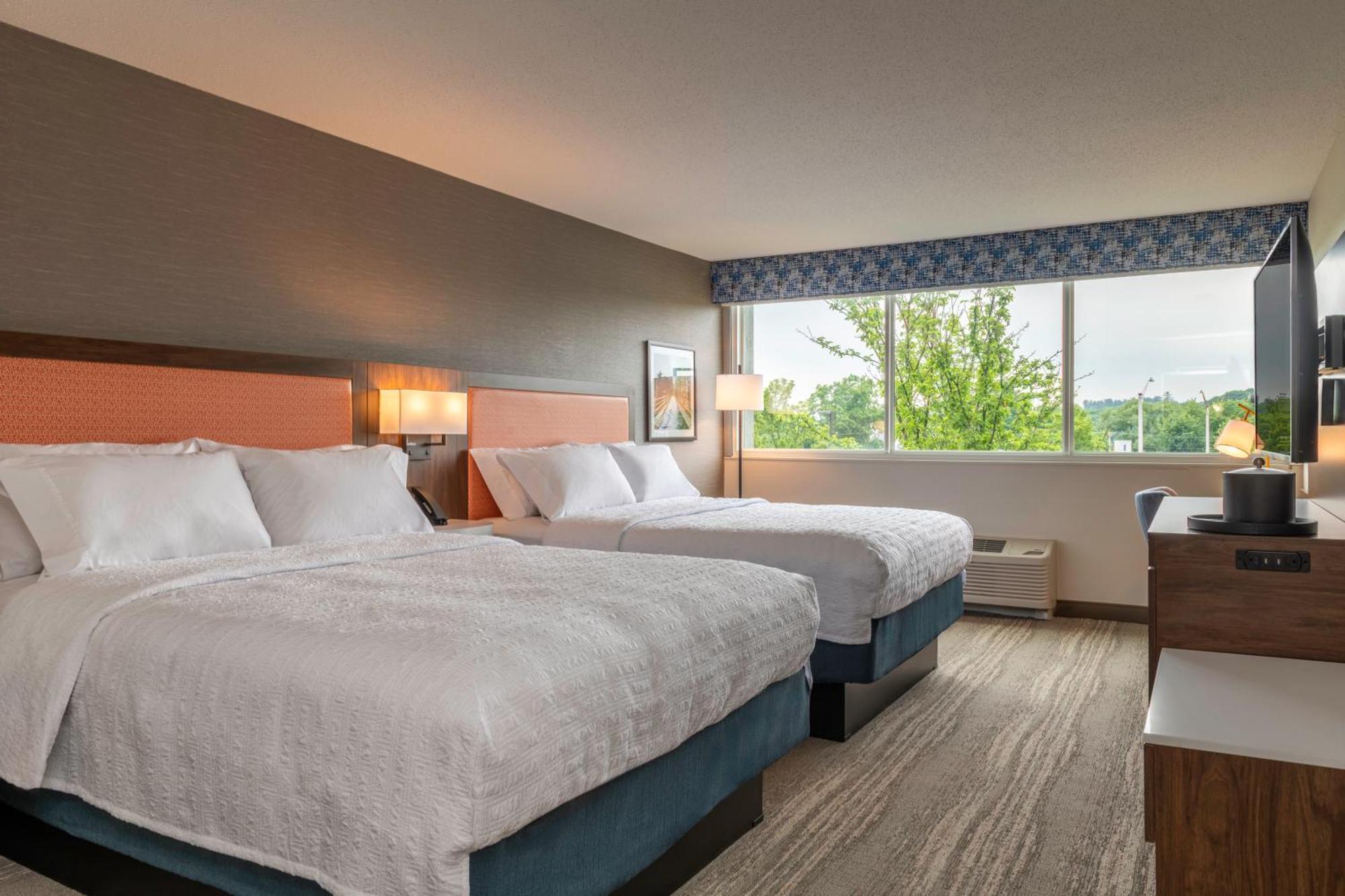 Hampton Inn Manchester Downtown Eksteriør billede
